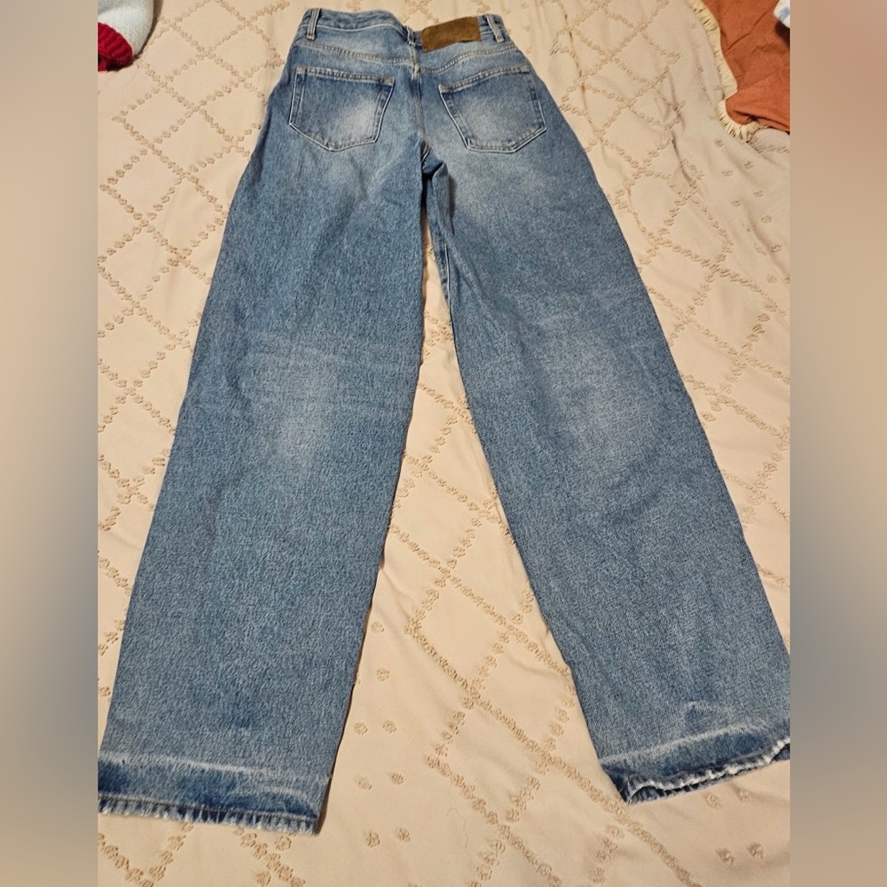 Off-White Wide-Leg Jeans (Style LG-425, "PERMANENT") - Picture 4 of 10